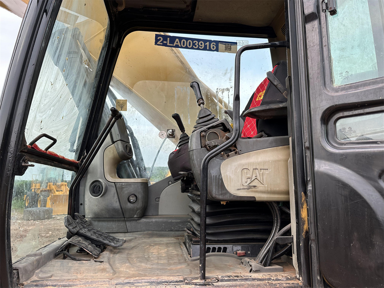 Leasing de CATERPILLAR 330D CATERPILLAR 330D: foto 9