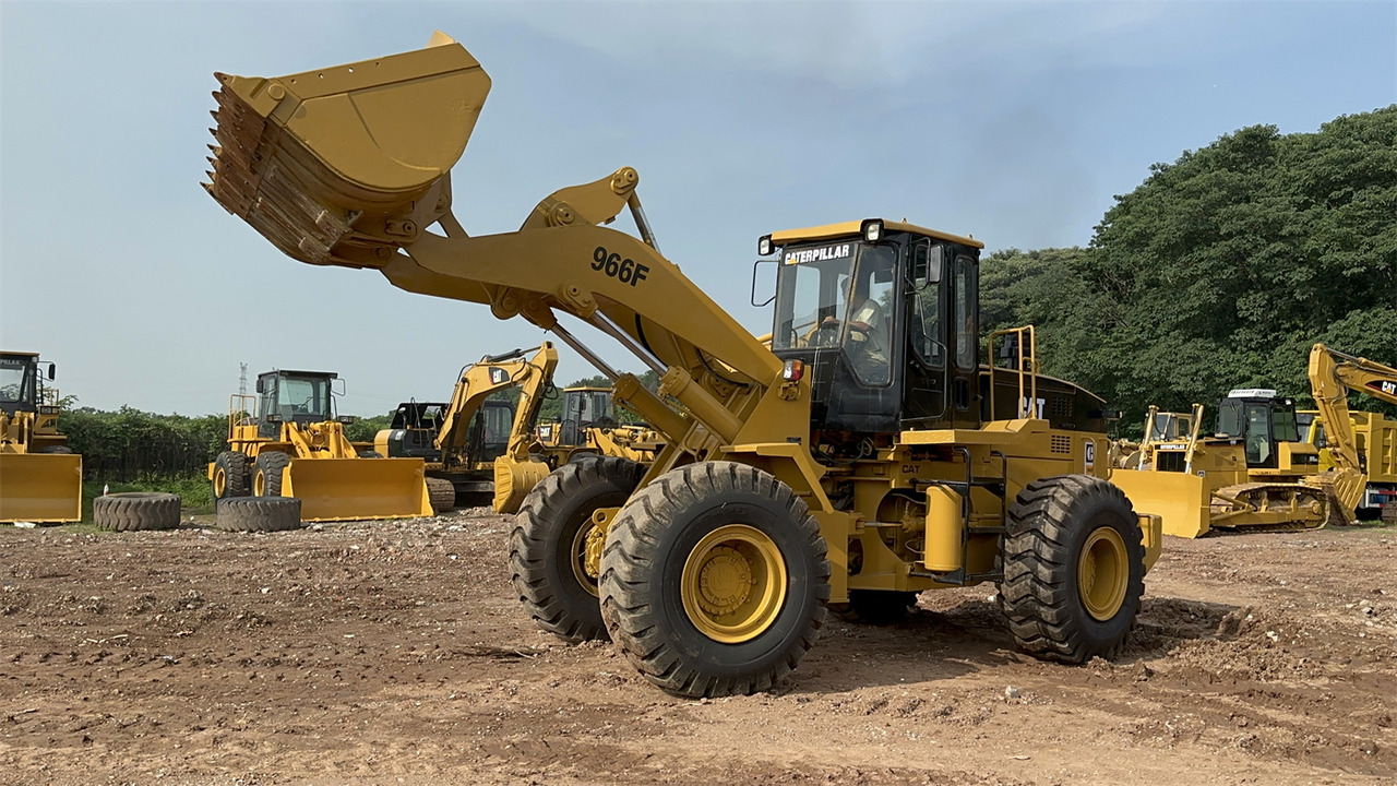 Cargadora de ruedas CATERPILLAR 966F: foto 10