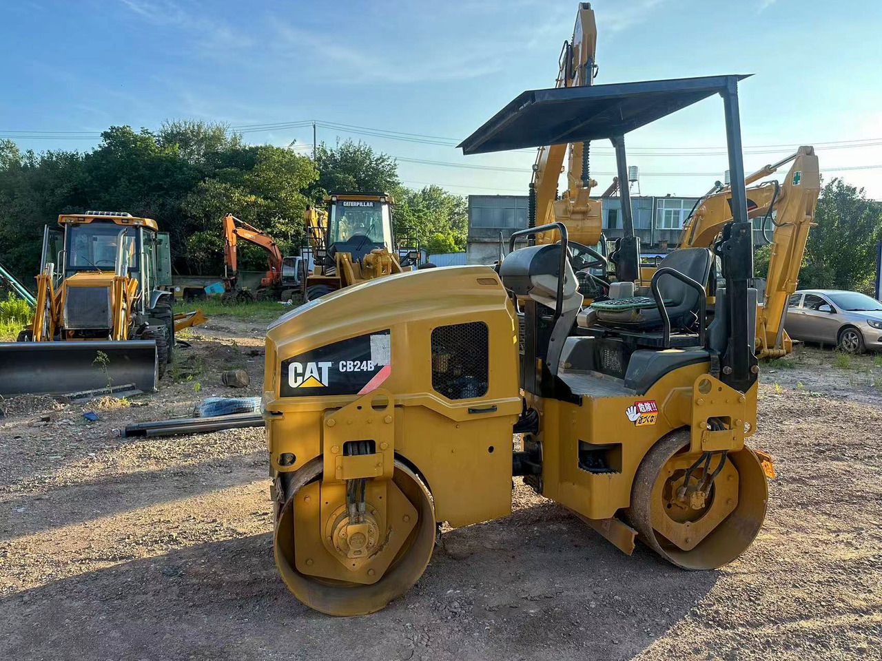 CATERPILLAR CB24B - Rodillo: foto 3 CATERPILLAR CB24B - Rodillo: foto 3