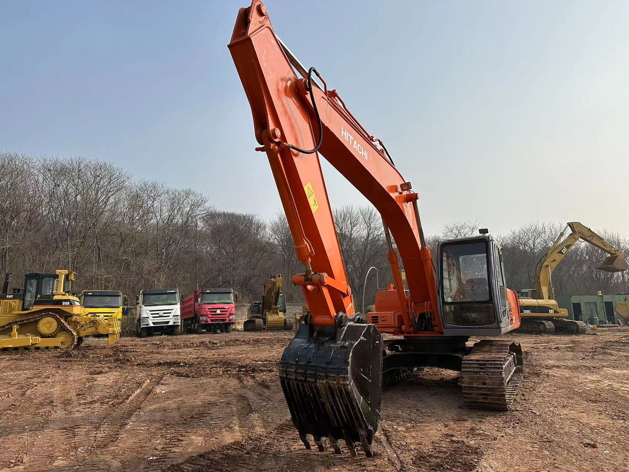 HITACHI EX200 - Excavadora: foto 5 HITACHI EX200 - Excavadora: foto 5