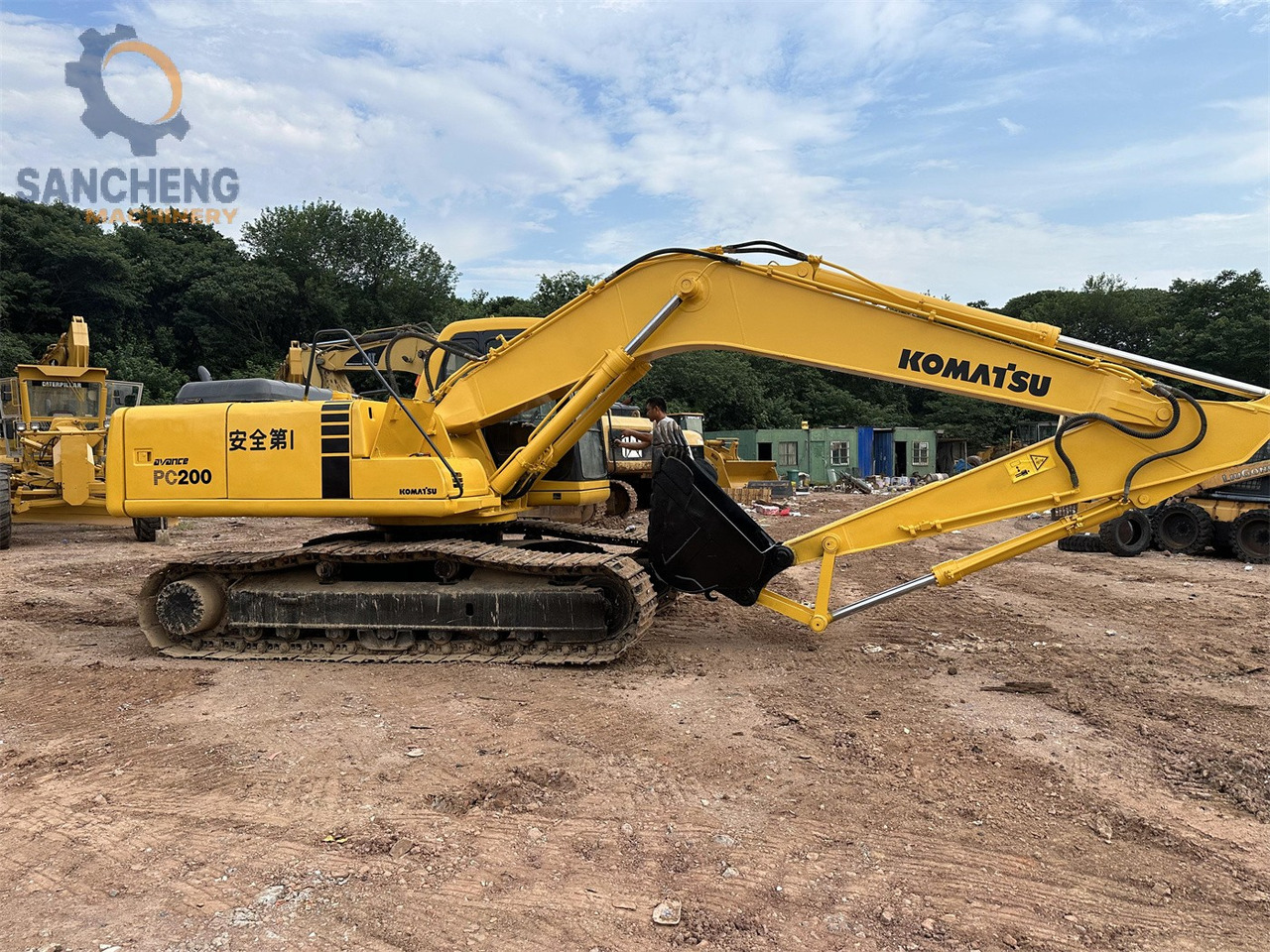KOMATSU PC200-6 - Excavadora de cadenas: foto 4 KOMATSU PC200-6 - Excavadora de cadenas: foto 4