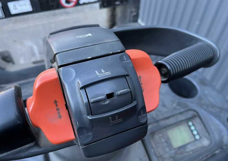 Apilador Linde D12HPSP: foto 7