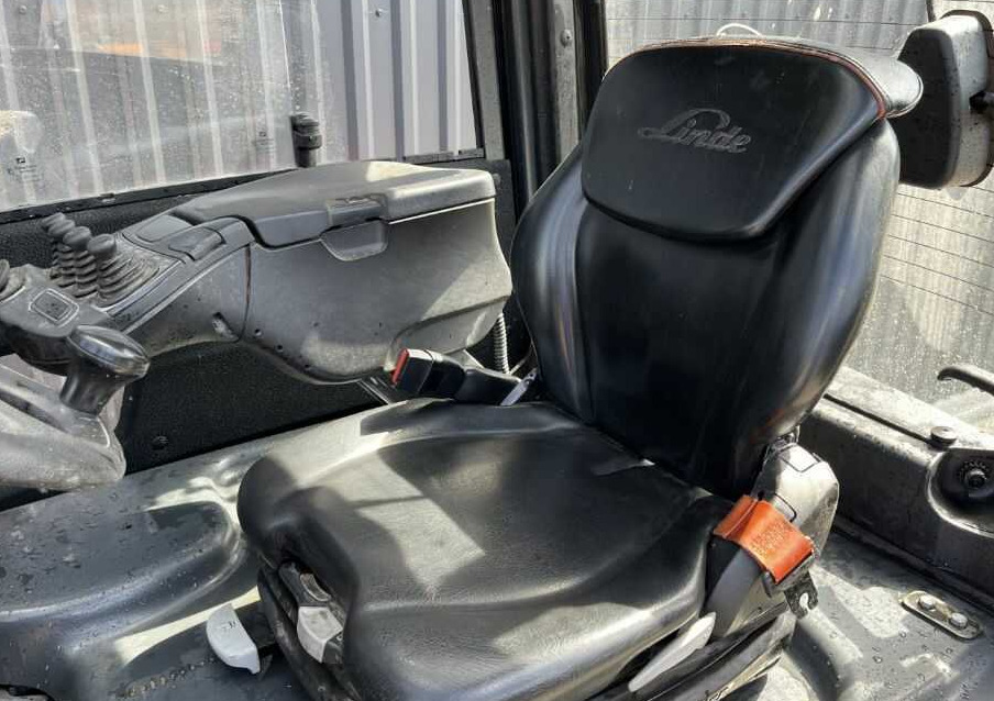 Leasing de  Linde E20PH-02 Linde E20PH-02: foto 9 Leasing de  Linde E20PH-02 Linde E20PH-02: foto 9