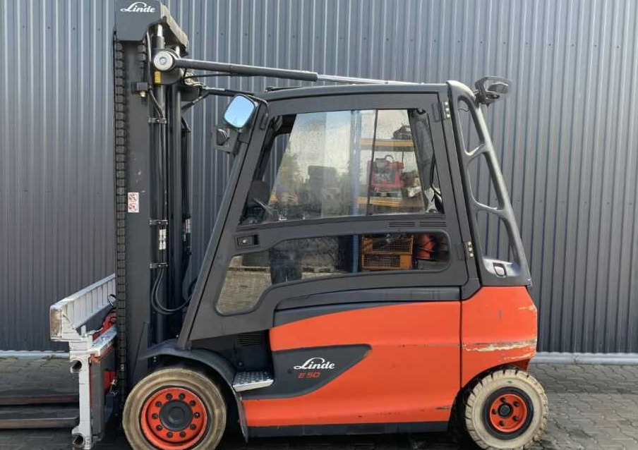 Linde E50HL-01/600 - Carretilla elevadora eléctrica: foto 2 Linde E50HL-01/600 - Carretilla elevadora eléctrica: foto 2