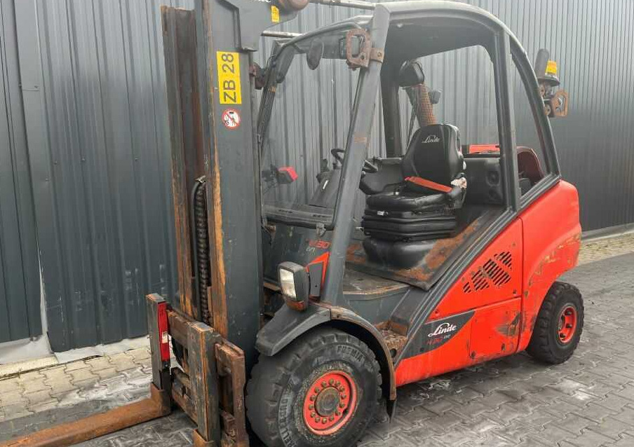 Linde H30T-02 - Carretilla elevadora de gas: foto 1 Linde H30T-02 - Carretilla elevadora de gas: foto 1