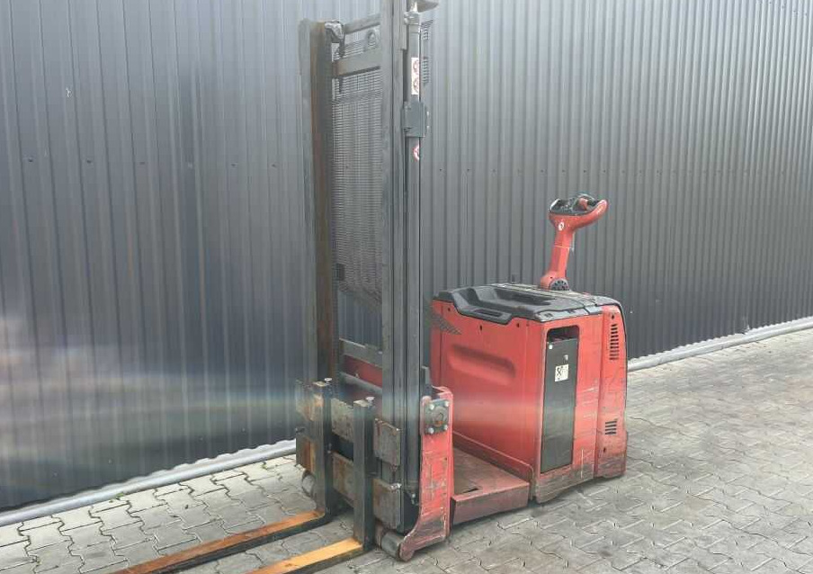 Linde L12AC - Apilador: foto 1 Linde L12AC - Apilador: foto 1