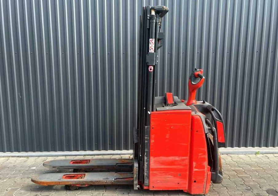 Linde L14APi - Apilador: foto 2 Linde L14APi - Apilador: foto 2