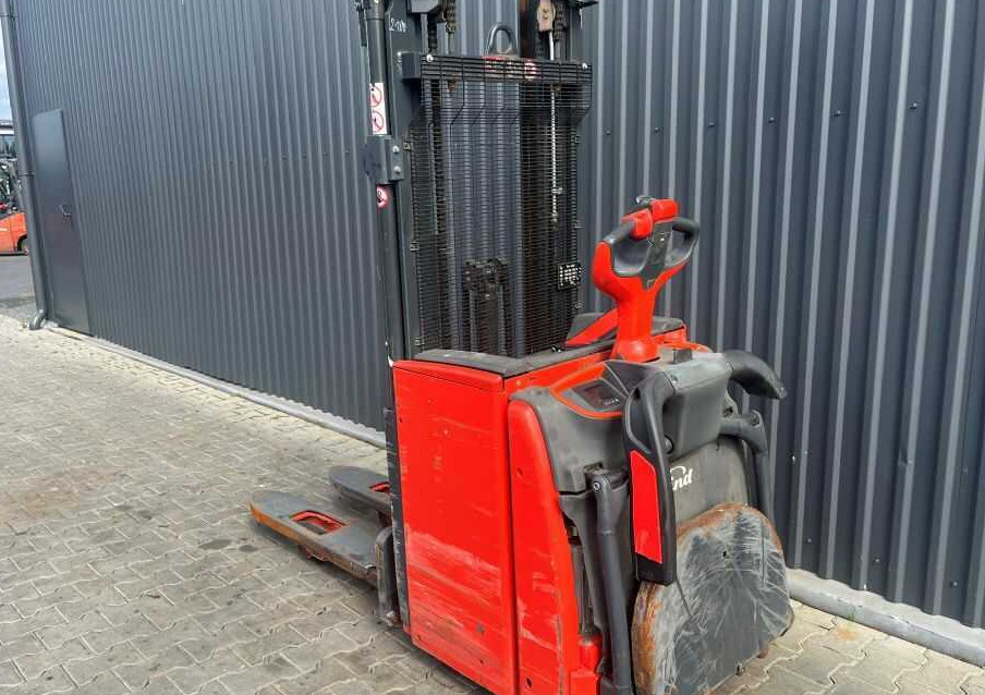 Linde L14APi - Apilador: foto 3 Linde L14APi - Apilador: foto 3