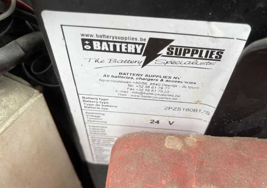 Plataforma de mástil vertical Manitou 105VJR: foto 6 Plataforma de mástil vertical Manitou 105VJR: foto 6