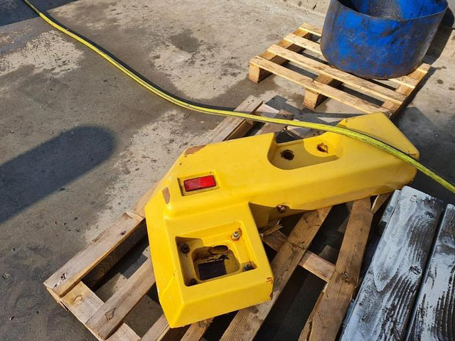 Caterpillar 980H - - Contrapeso para Maquinaria de construcción: foto 2 Caterpillar 980H - - Contrapeso para Maquinaria de construcción: foto 2