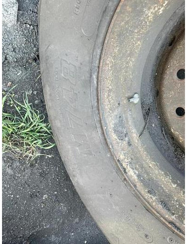 ROUE BRIDGESTONE M748 65R22.5 - Piezas de recambio: foto 5 ROUE BRIDGESTONE M748 65R22.5 - Piezas de recambio: foto 5