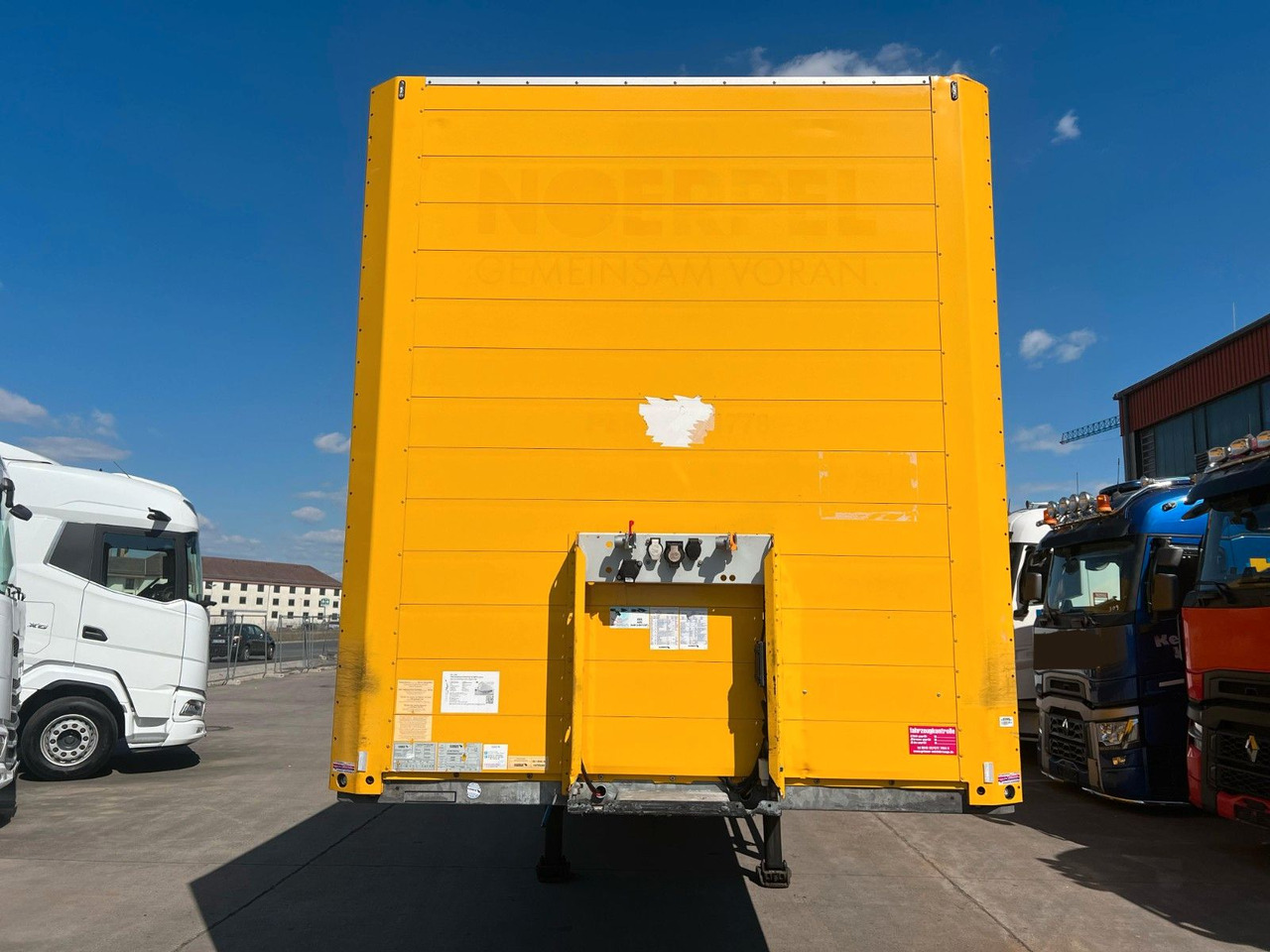 Schmitz Cargobull SCB S3B * KOFFER * SCHEIBENBREMSE * DOPPELSTOCK - Semirremolque caja cerrada: foto 2 Schmitz Cargobull SCB S3B * KOFFER * SCHEIBENBREMSE * DOPPELSTOCK - Semirremolque caja cerrada: foto 2