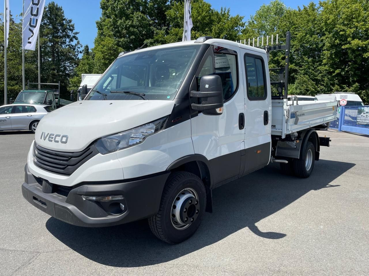 Iveco Daily 70C18H DK - Furgoneta basculante: foto 1 Iveco Daily 70C18H DK - Furgoneta basculante: foto 1