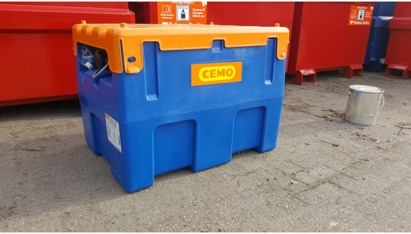 ADBLUE tank - Camión cisterna: foto 1 ADBLUE tank - Camión cisterna: foto 1