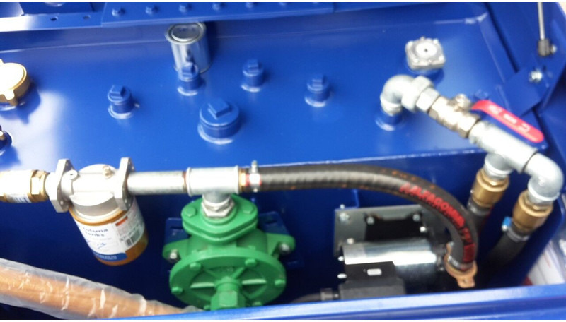 Brandstof aanhanger - Remolque plataforma/ Caja abierta: foto 4 Brandstof aanhanger - Remolque plataforma/ Caja abierta: foto 4