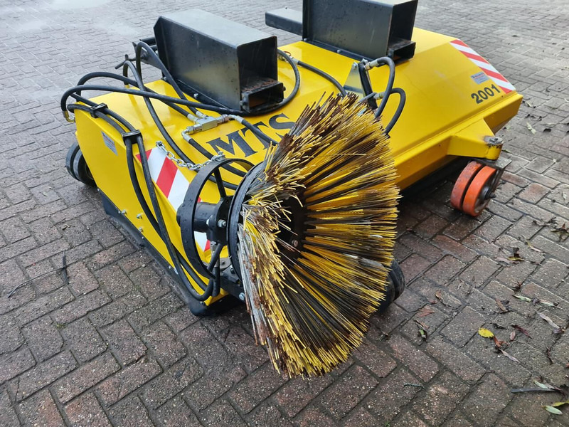 MTS bezem met lepel insteek - Barredora cucharón: foto 5 MTS bezem met lepel insteek - Barredora cucharón: foto 5