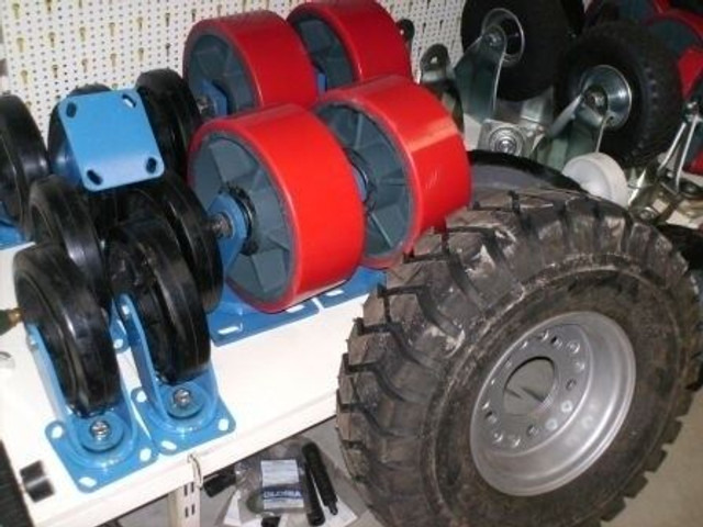 Zwenkwielen en bok wielen - Neumáticos y llantas: foto 2 Zwenkwielen en bok wielen - Neumáticos y llantas: foto 2