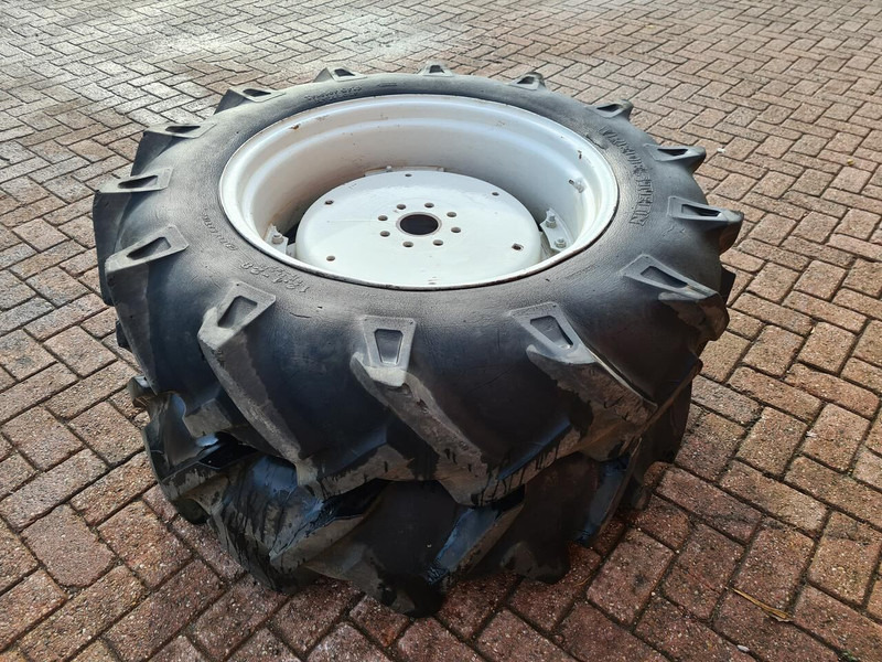 Trekker banden - Gebruikt - Neumáticos y llantas: foto 3 Trekker banden - Gebruikt - Neumáticos y llantas: foto 3