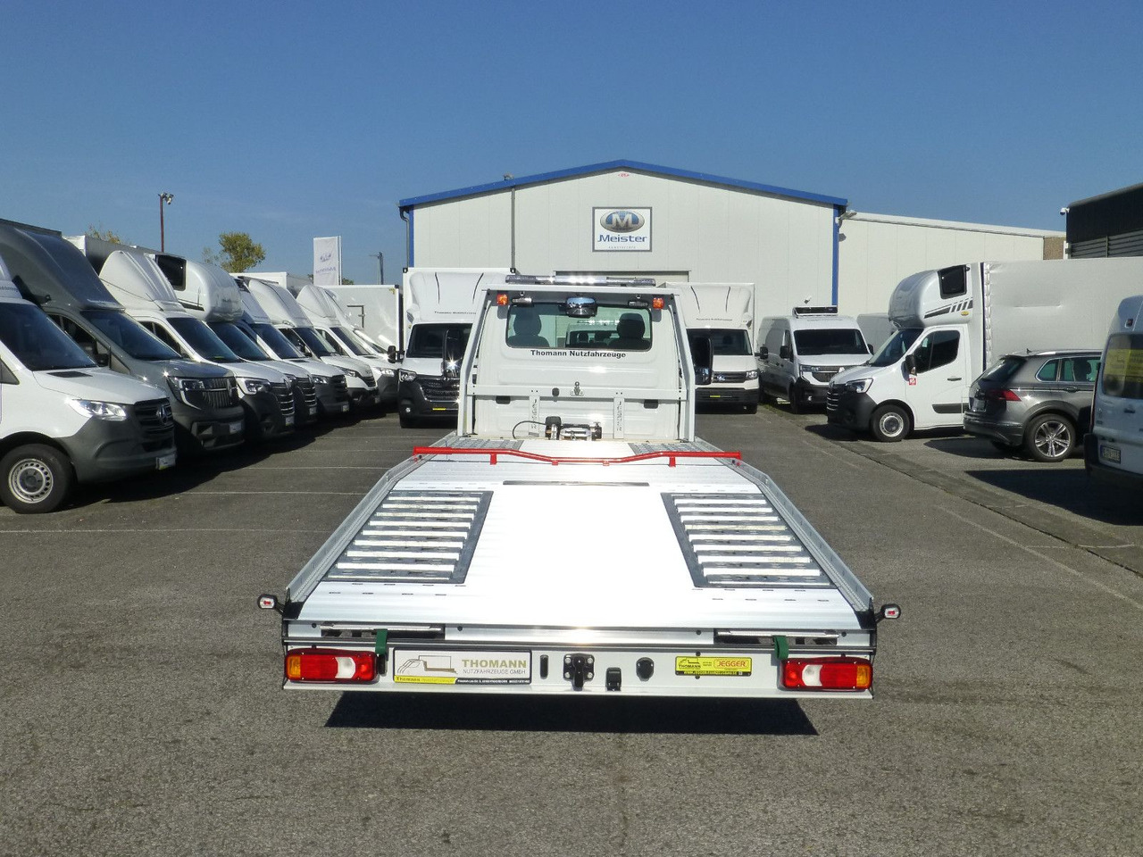 Iveco DAILY 70C21 Festplateau Alu Premium Automatik - Grua de remolque autos: foto 4 Iveco DAILY 70C21 Festplateau Alu Premium Automatik - Grua de remolque autos: foto 4