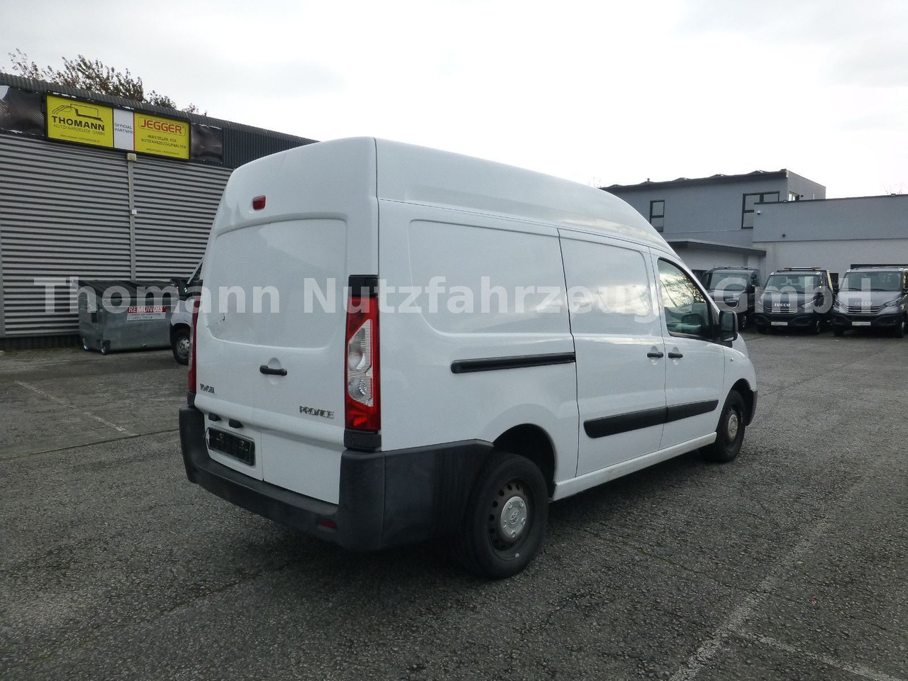 Toyota PROACE 2.0d L2H2 Klima Standheizung - Furgoneta pequeña: foto 5 Toyota PROACE 2.0d L2H2 Klima Standheizung - Furgoneta pequeña: foto 5