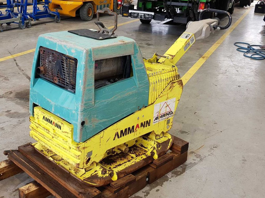 Ammann APH 6530 Rüttelplatte / 539kg / 2018 / Diesel Ammann APH 6530 Rüttelplatte / 539kg / 2018 / Diesel - Plancha reversible: foto 5 Ammann APH 6530 Rüttelplatte / 539kg / 2018 / Diesel Ammann APH 6530 Rüttelplatte / 539kg / 2018 / Diesel - Plancha reversible: foto 5