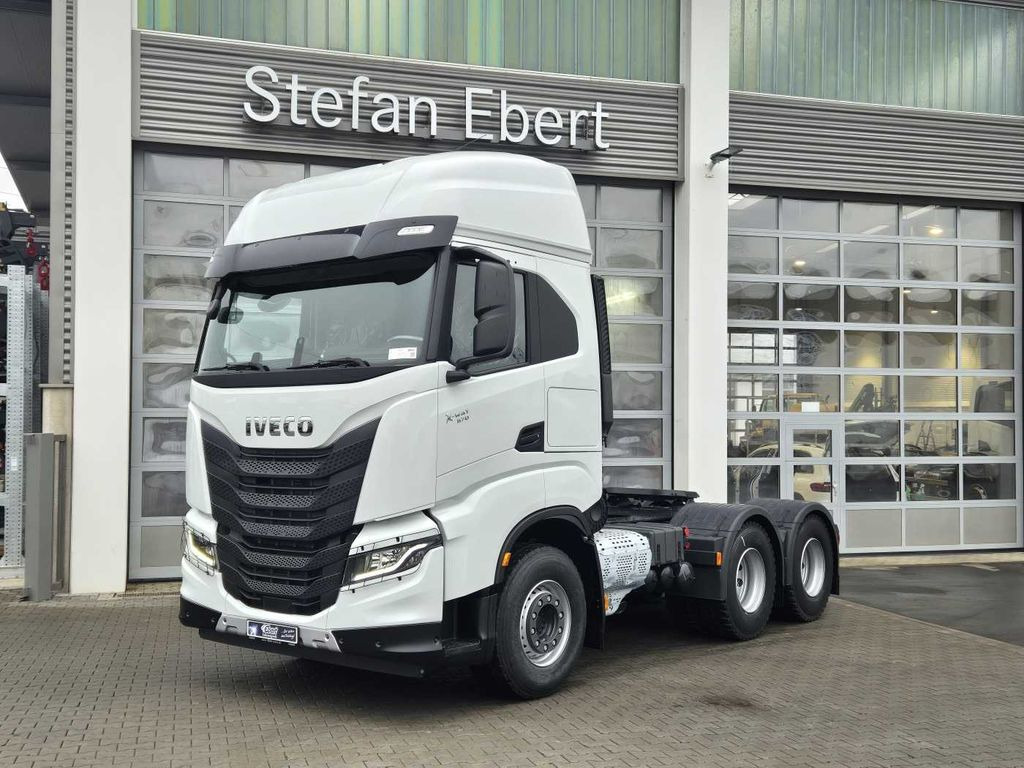 Iveco X-Way AS440X57TZ/P ON+ 6x4 Intarder 2xBett - Cabeza tractora: foto 1 Iveco X-Way AS440X57TZ/P ON+ 6x4 Intarder 2xBett - Cabeza tractora: foto 1