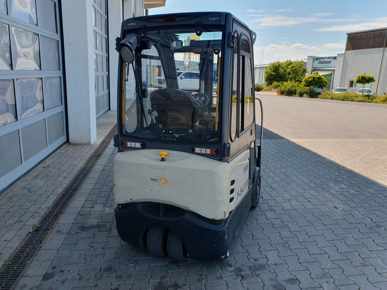 Crown SCT6020-1.3 / Triplex 4,3m / 2.658h / 2020 - Carretilla elevadora eléctrica: foto 4 Crown SCT6020-1.3 / Triplex 4,3m / 2.658h / 2020 - Carretilla elevadora eléctrica: foto 4