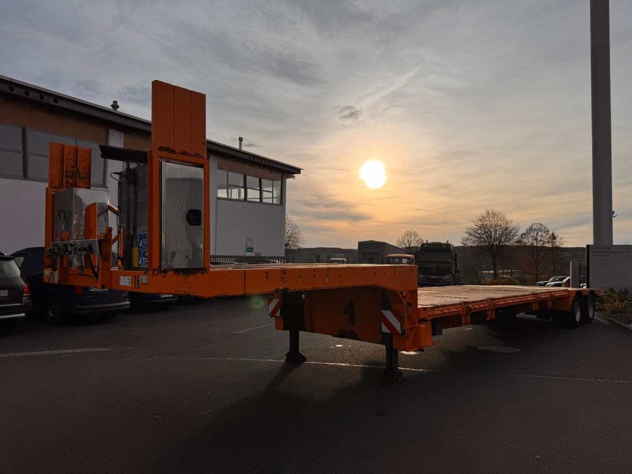 Dinkel DSAFA 36000 Schräglader/Tieflader 2x Lenkachse - Semirremolque góndola rebajadas: foto 4 Dinkel DSAFA 36000 Schräglader/Tieflader 2x Lenkachse - Semirremolque góndola rebajadas: foto 4