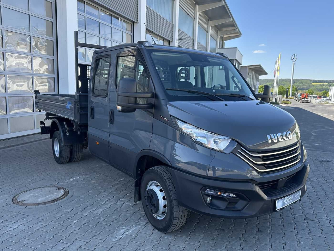 Iveco 70C18H Meiller 3-S.Kipper *R.3750mm*7Sitze*AHK* - Furgoneta basculante: foto 3 Iveco 70C18H Meiller 3-S.Kipper *R.3750mm*7Sitze*AHK* - Furgoneta basculante: foto 3
