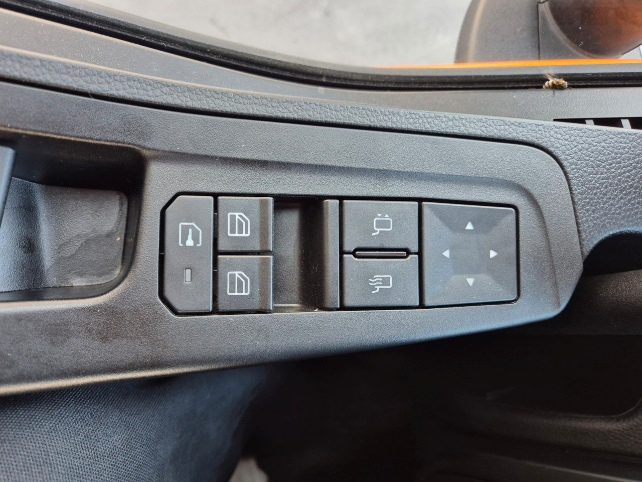 Camión portacontenedor de cadenas Iveco AD360X54Z HR OFF 8x4 Intarder AHK: foto 27 Camión portacontenedor de cadenas Iveco AD360X54Z HR OFF 8x4 Intarder AHK: foto 27