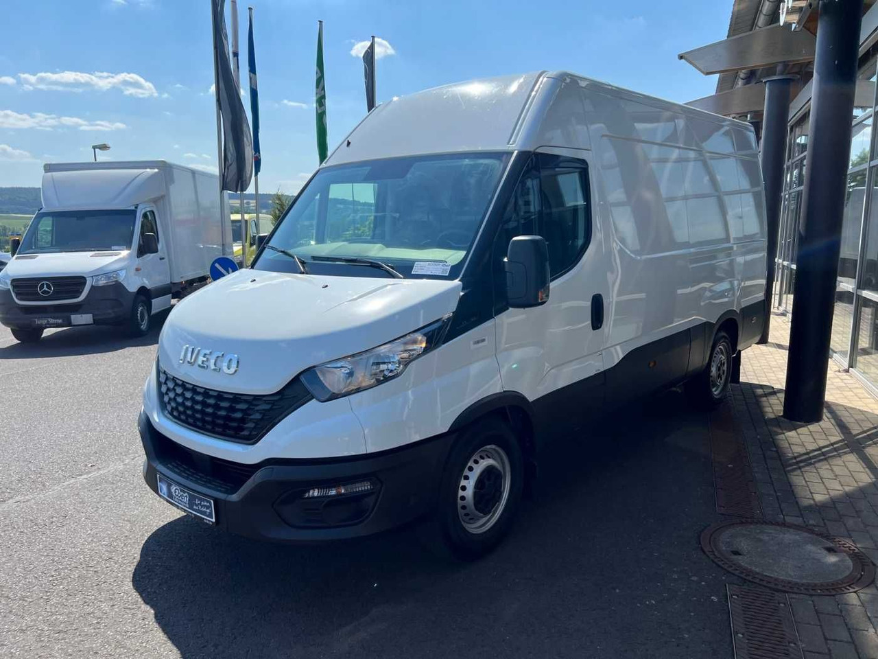 Iveco Daily 35 S 16 V *Klima*3.520mm* - Furgón: foto 4 Iveco Daily 35 S 16 V *Klima*3.520mm* - Furgón: foto 4