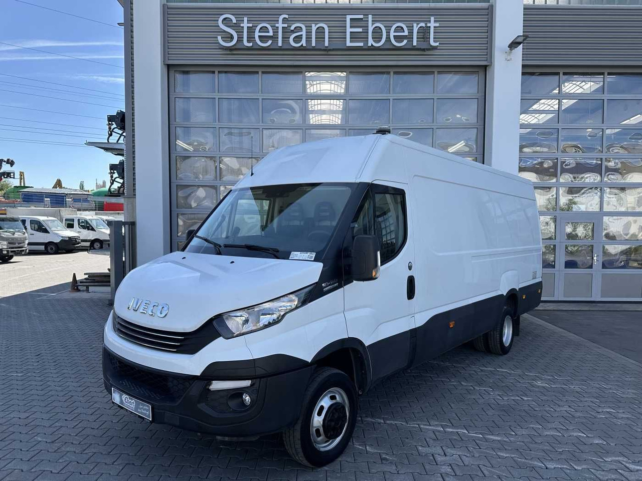 Iveco Daily 50C16 R4.100mm *AHK*Automatik*Ladekran* - Furgón: foto 1 Iveco Daily 50C16 R4.100mm *AHK*Automatik*Ladekran* - Furgón: foto 1