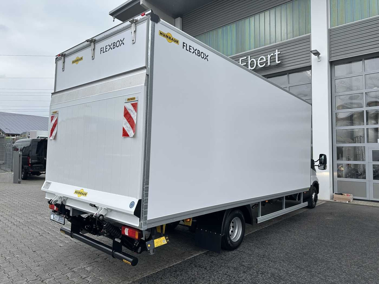 Iveco Daily 70C18 HA8 *R5.100mm*LBW*Luft*Automatik* - Furgoneta caja cerrada: foto 5 Iveco Daily 70C18 HA8 *R5.100mm*LBW*Luft*Automatik* - Furgoneta caja cerrada: foto 5