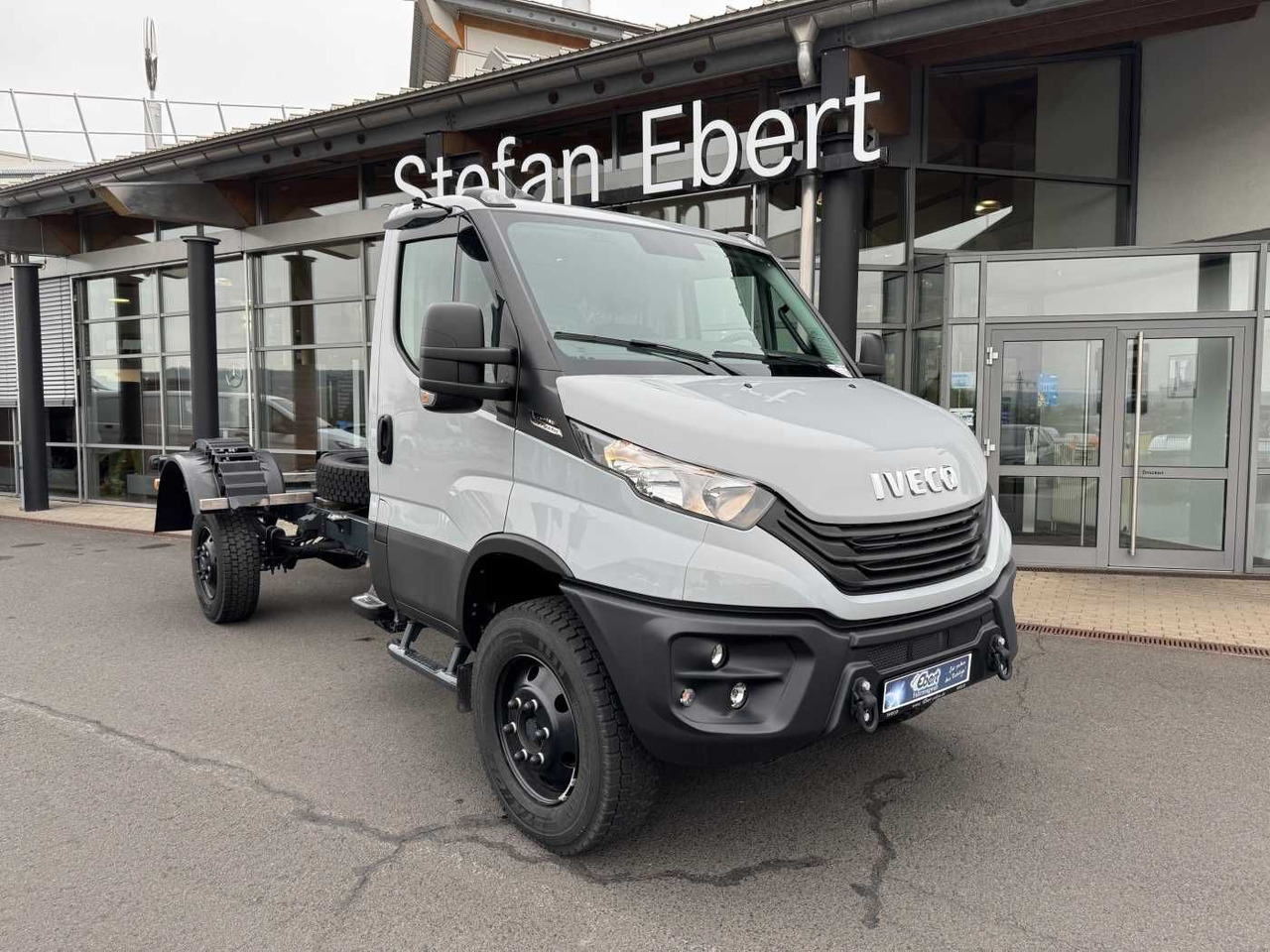 Iveco Daily 70S18 WX *4x4*Sperre*4.175mm* - Camión chasis: foto 1 Iveco Daily 70S18 WX *4x4*Sperre*4.175mm* - Camión chasis: foto 1