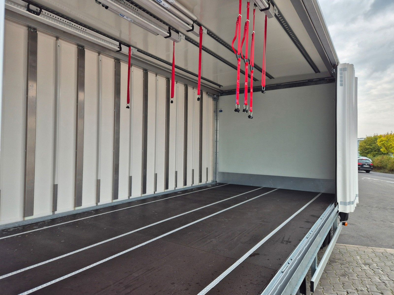 Camión transporte de bebidas Iveco Eurocargo ML120EL25/P Böse Schiebeplanen LBW AHK: foto 13 Camión transporte de bebidas Iveco Eurocargo ML120EL25/P Böse Schiebeplanen LBW AHK: foto 13