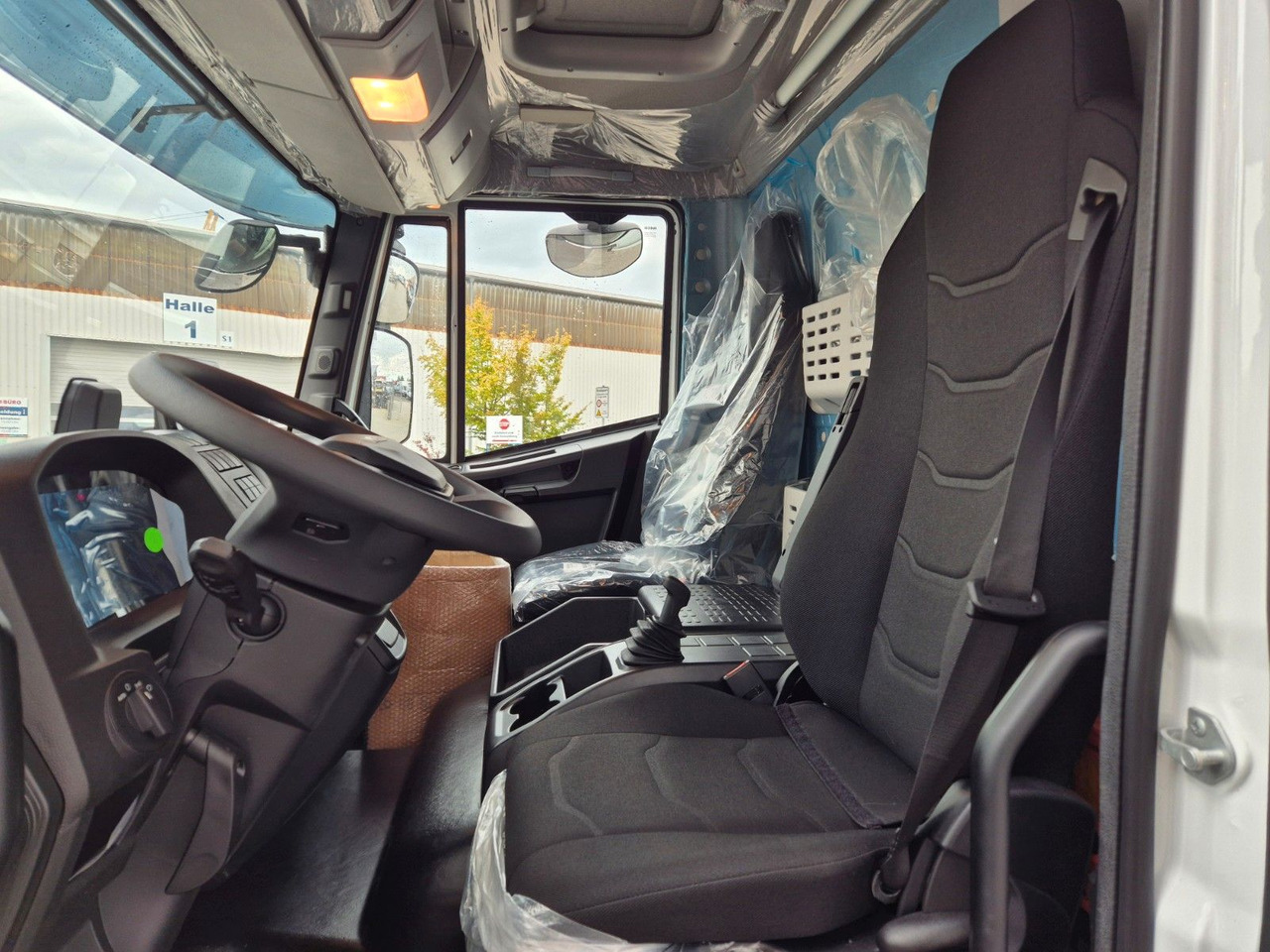 Camión transporte de bebidas Iveco Eurocargo ML120EL25/P Böse Schiebeplanen LBW AHK: foto 17 Camión transporte de bebidas Iveco Eurocargo ML120EL25/P Böse Schiebeplanen LBW AHK: foto 17