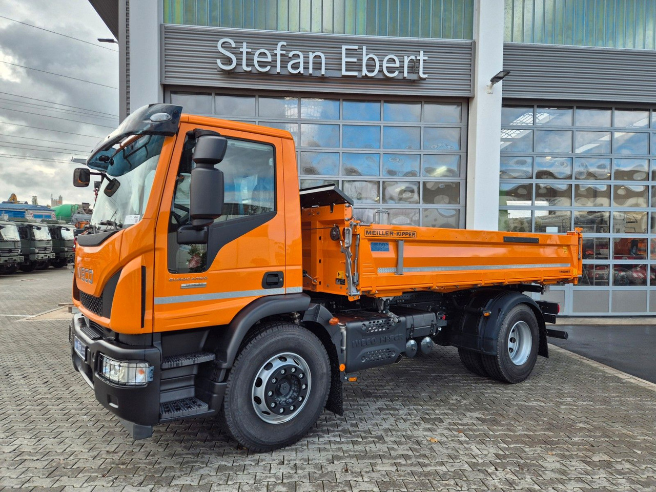 Iveco Eurocargo ML180E32K 4x2 Meiller AHK - Camión volquete: foto 4 Iveco Eurocargo ML180E32K 4x2 Meiller AHK - Camión volquete: foto 4