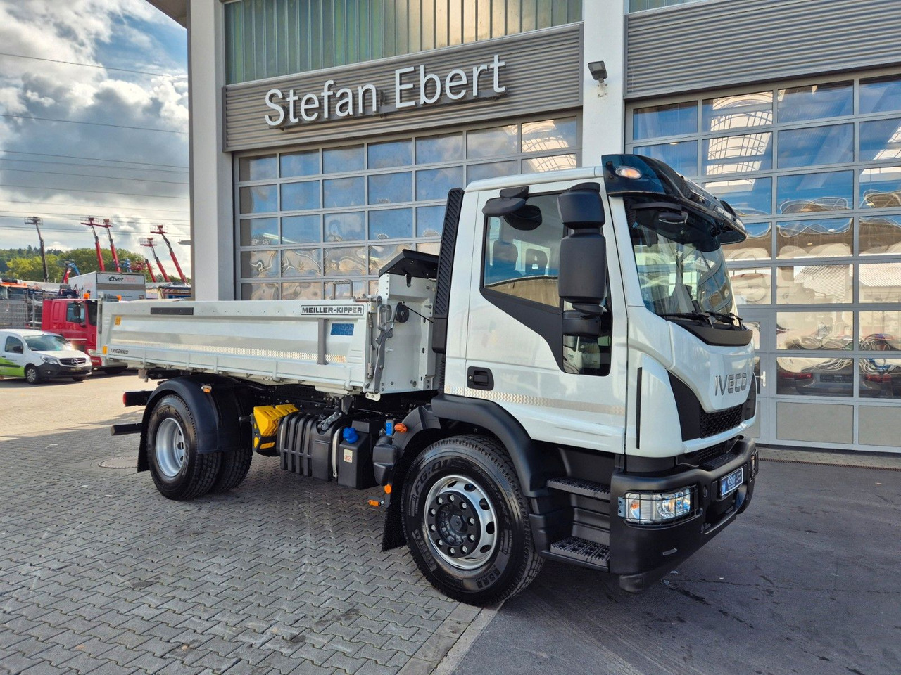 Iveco Eurocargo ML180E32K 4x2 Meiller AHK - Camión volquete: foto 5 Iveco Eurocargo ML180E32K 4x2 Meiller AHK - Camión volquete: foto 5