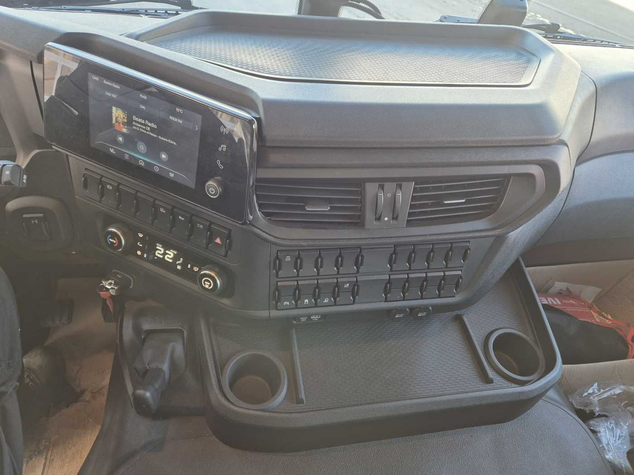 Camión caja cerrada Iveco S-Way AD190S40/P Junge AHK LBW 2.000kg: foto 15