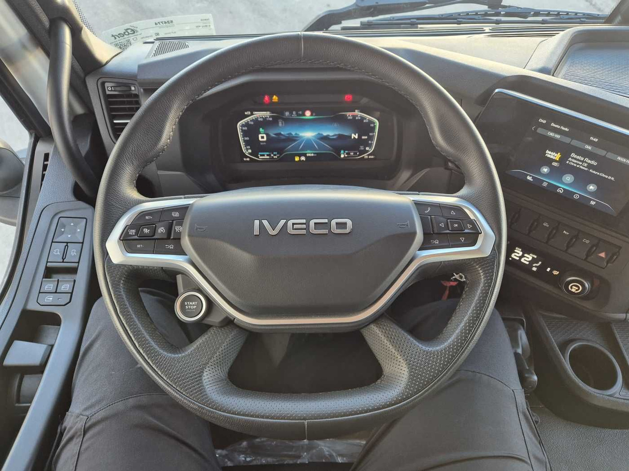 Camión caja cerrada Iveco S-Way AD190S40/P Junge AHK LBW 2.000kg: foto 14