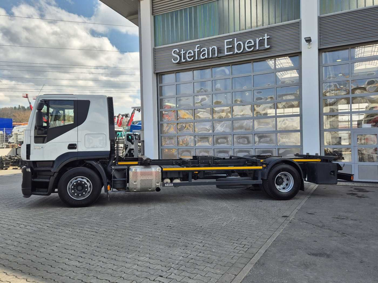 Iveco Stralis AT190S31/P BDF Klima Standh. AHK Bett - Camión portacontenedore/ Intercambiable: foto 5 Iveco Stralis AT190S31/P BDF Klima Standh. AHK Bett - Camión portacontenedore/ Intercambiable: foto 5