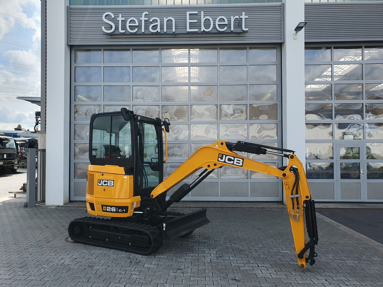 JCB 26C-1 Pro Cab / Neufahrzeug / Planierschild - Miniexcavadora: foto 1 JCB 26C-1 Pro Cab / Neufahrzeug / Planierschild - Miniexcavadora: foto 1