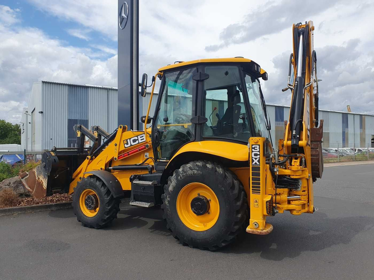 JCB 3CX / Gabel & 4in1 Schaufel / nur 1.561h / 2022 - Retroexcavadora: foto 2 JCB 3CX / Gabel & 4in1 Schaufel / nur 1.561h / 2022 - Retroexcavadora: foto 2