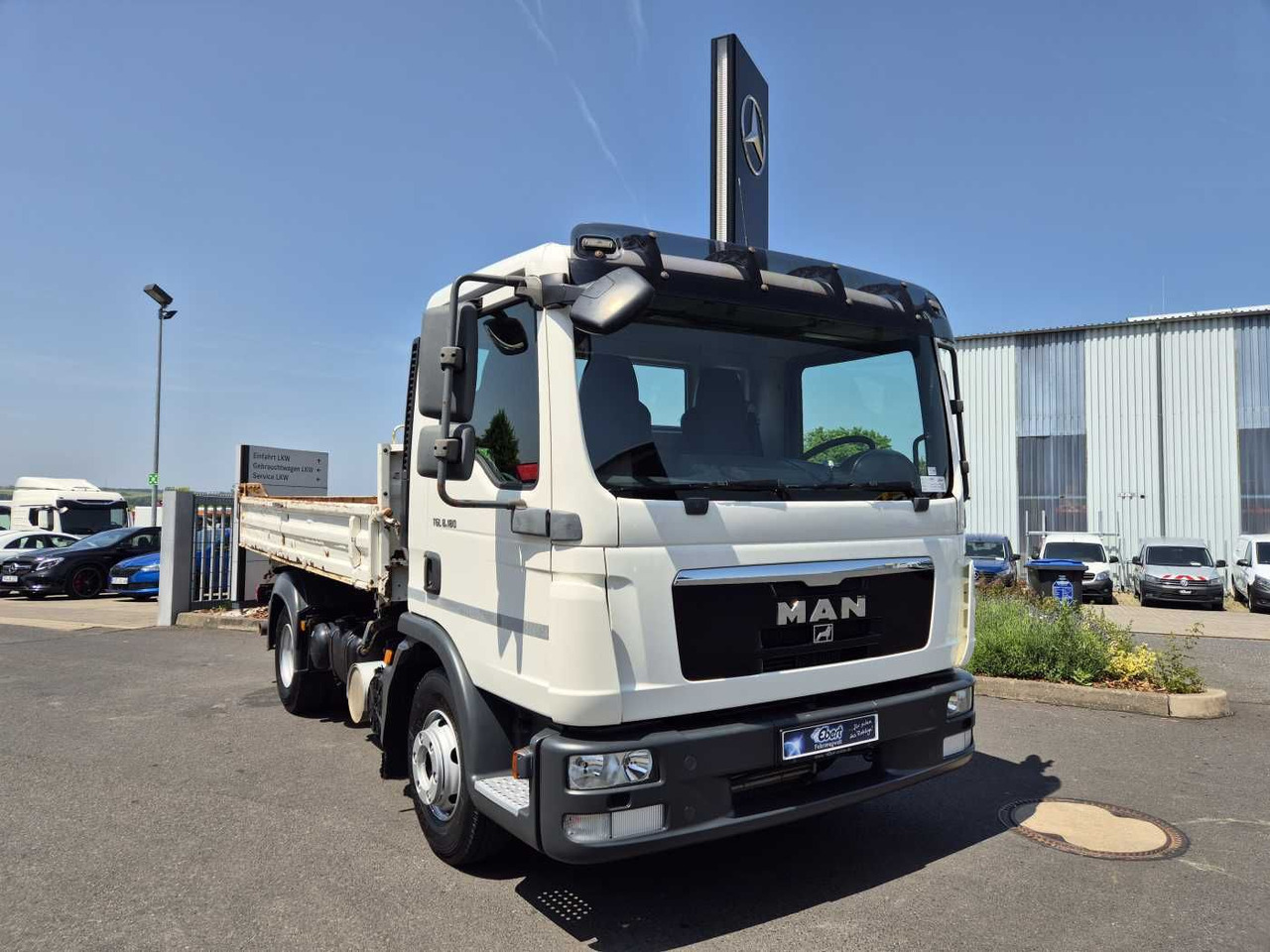MAN TGL 8.180 4x2 BB Meiller Kipper 2x AHK 3 Sitze - Furgoneta basculante: foto 3 MAN TGL 8.180 4x2 BB Meiller Kipper 2x AHK 3 Sitze - Furgoneta basculante: foto 3