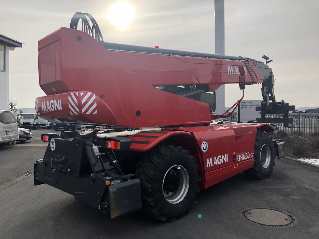 Magni RTH 6.30 SH-M/C Roto + Funk + Klima Magni RTH 6.30 SH-M/C Roto + Funk + Klima - Manipulador telescópico: foto 5 Magni RTH 6.30 SH-M/C Roto + Funk + Klima Magni RTH 6.30 SH-M/C Roto + Funk + Klima - Manipulador telescópico: foto 5