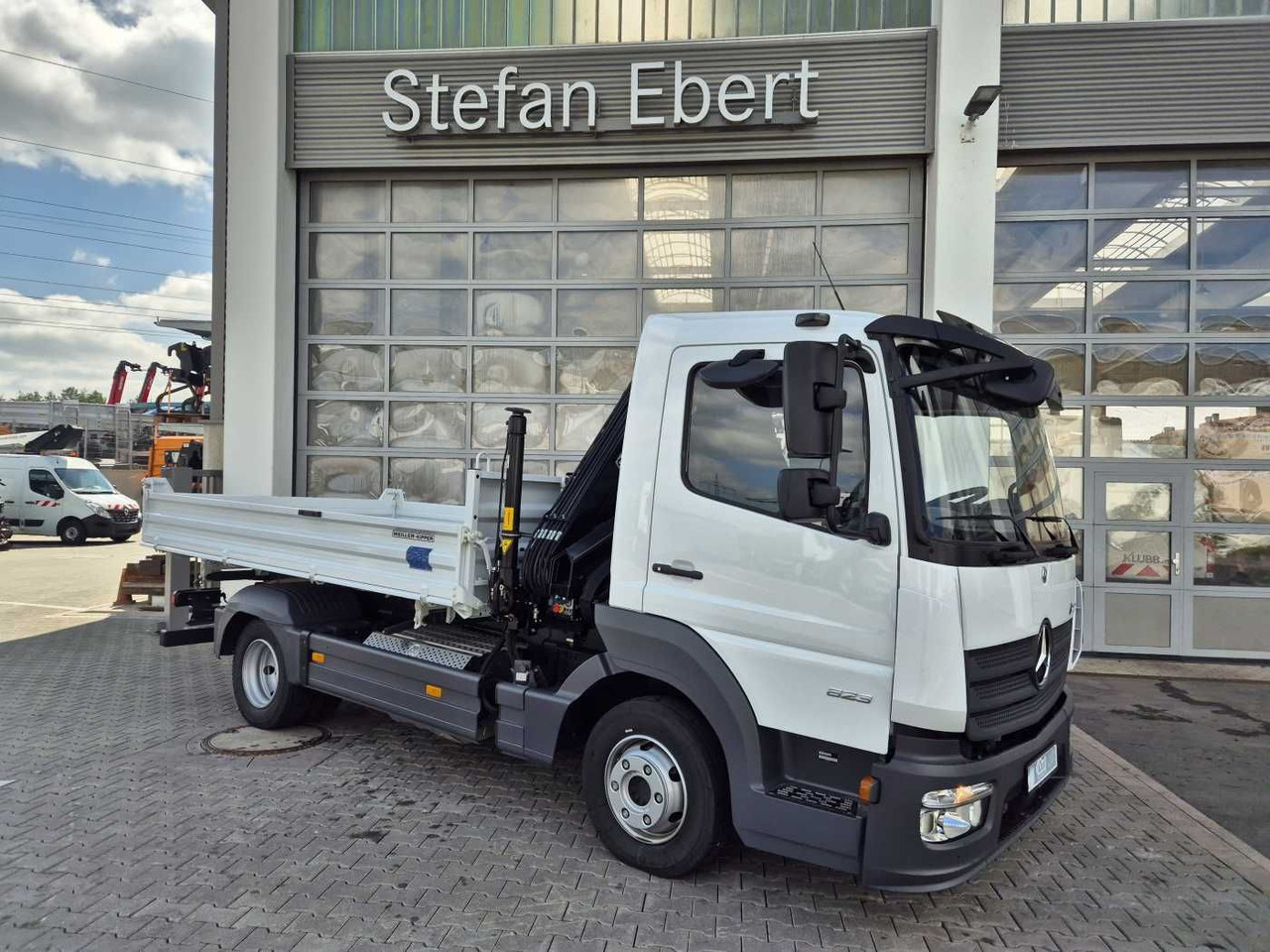 Mercedes-Benz Atego 823 KK Kipper+Kran+Funk+Greifersteuerung - Furgoneta basculante: foto 3 Mercedes-Benz Atego 823 KK Kipper+Kran+Funk+Greifersteuerung - Furgoneta basculante: foto 3