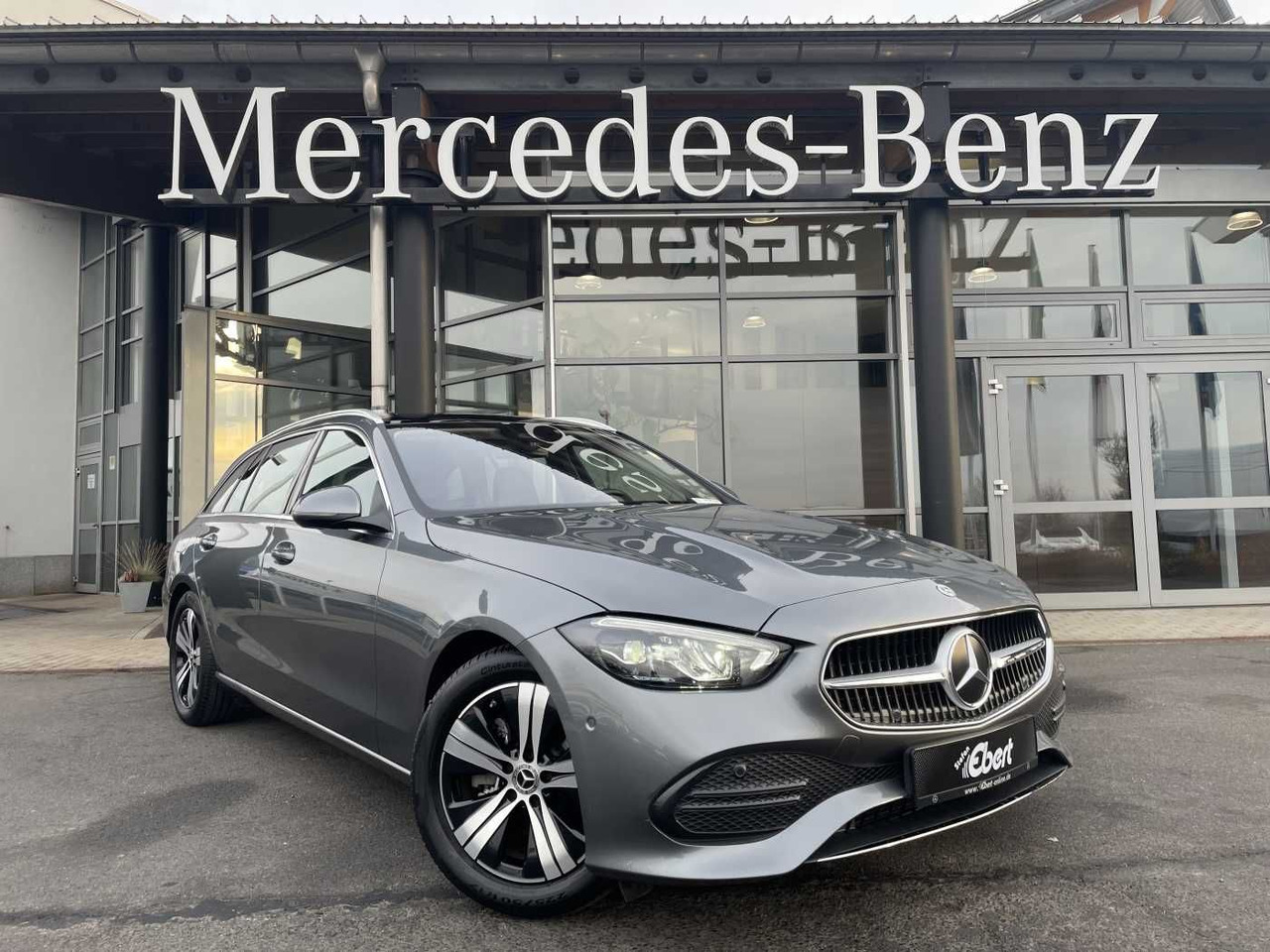 Mercedes-Benz C 180 T 9G AVANTGARDE+R-Kamera +PANO+SHZ+SPIEGEL - Coche: foto 1 Mercedes-Benz C 180 T 9G AVANTGARDE+R-Kamera +PANO+SHZ+SPIEGEL - Coche: foto 1