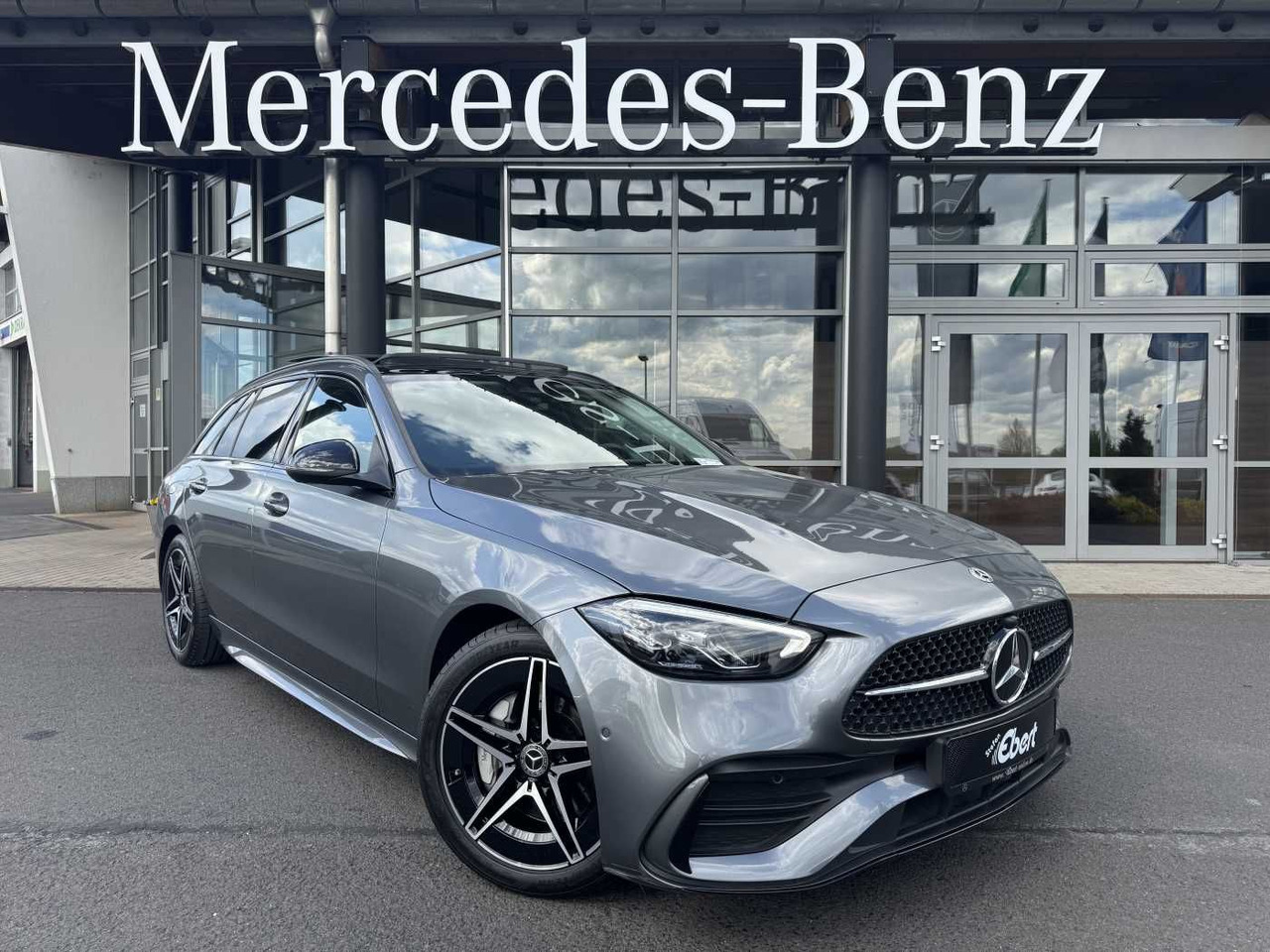 Mercedes-Benz C 200 T AMG Pano+AHK+RFK+Memory+Night+ TotW - Coche familiar: foto 1 Mercedes-Benz C 200 T AMG Pano+AHK+RFK+Memory+Night+ TotW - Coche familiar: foto 1