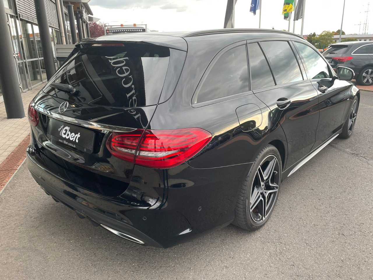 Mercedes-Benz C 220d NightEdition+AMG+Distr+SportfahrW+RFK - Coche familiar: foto 4 Mercedes-Benz C 220d NightEdition+AMG+Distr+SportfahrW+RFK - Coche familiar: foto 4