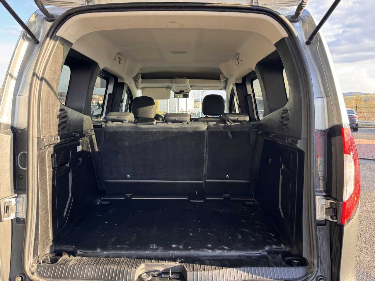 Furgoneta de pasajeros Mercedes-Benz Citan 110 CDI Tourer Klima AHK Kamera MBUX Tempo: foto 7 Furgoneta de pasajeros Mercedes-Benz Citan 110 CDI Tourer Klima AHK Kamera MBUX Tempo: foto 7